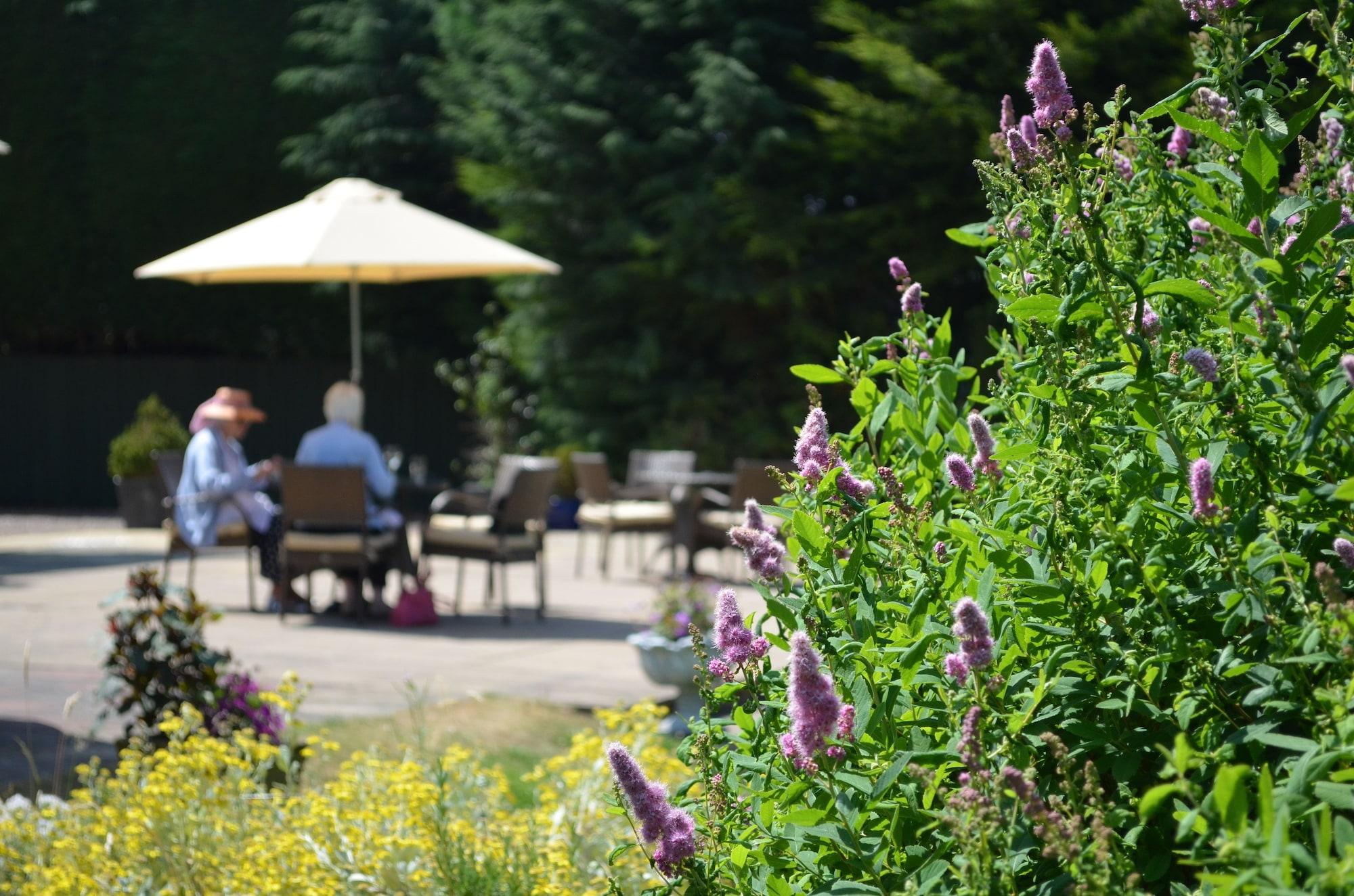 St Andrews Town Hotel Дройтуич Екстериор снимка