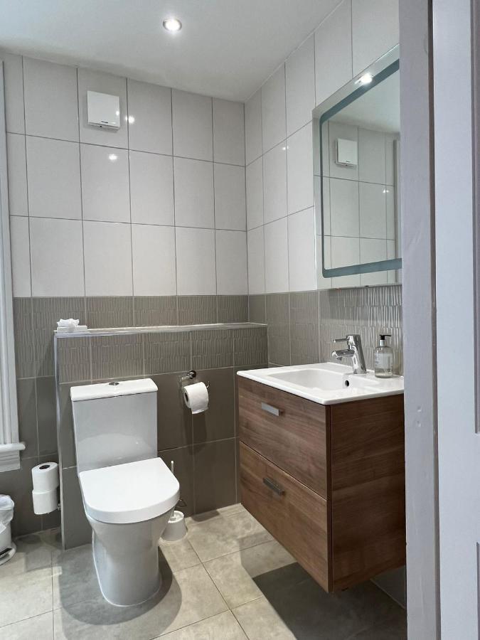 St Andrews Town Hotel Дройтуич Екстериор снимка
