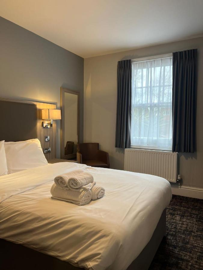 St Andrews Town Hotel Дройтуич Екстериор снимка