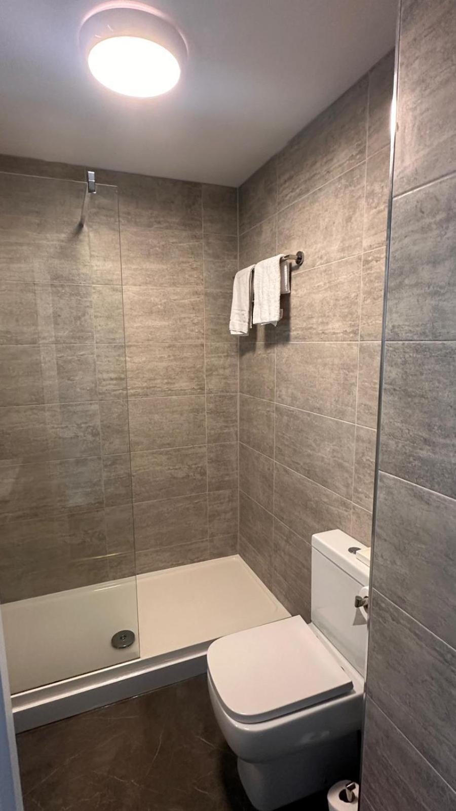St Andrews Town Hotel Дройтуич Екстериор снимка